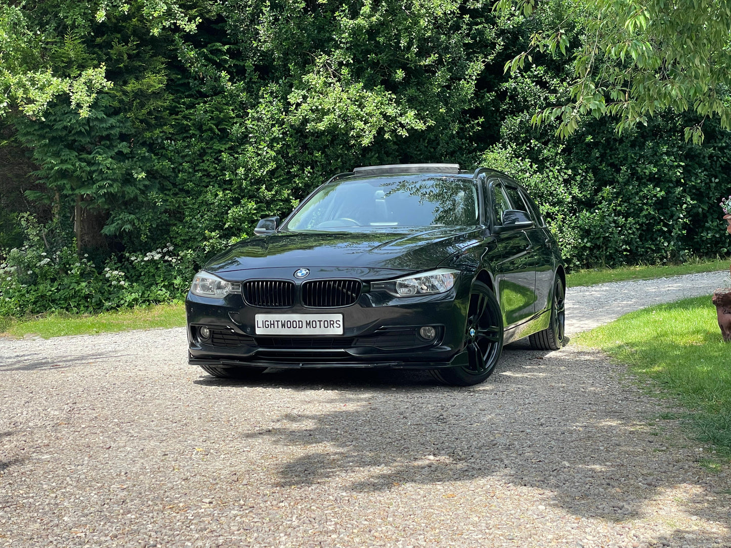 BMW 3 Series, Luxury, xDrive, 320d, Estate - YJ63EZM