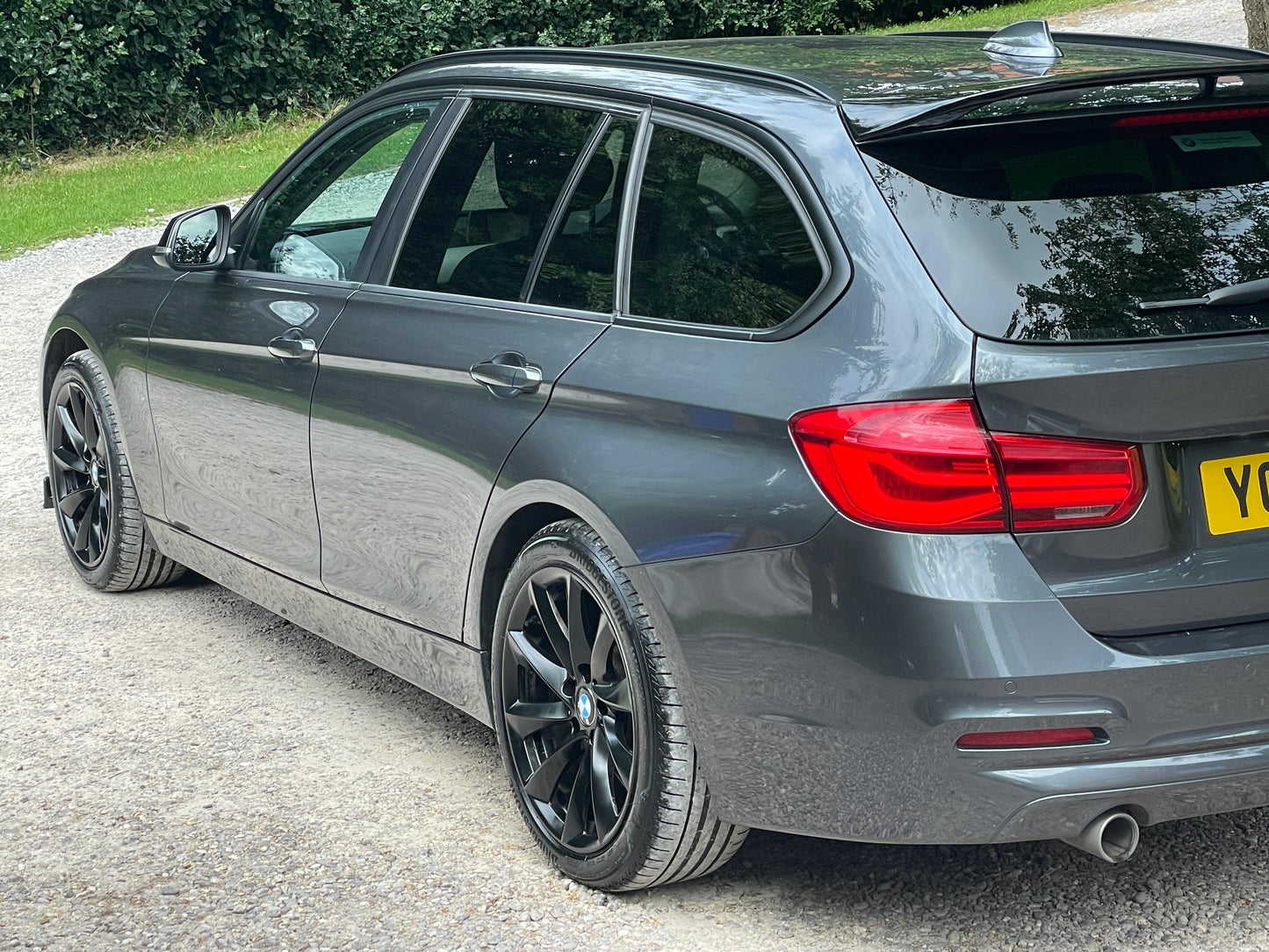 BMW 3 Series, SE, 318d, Estate - YG66SHJ