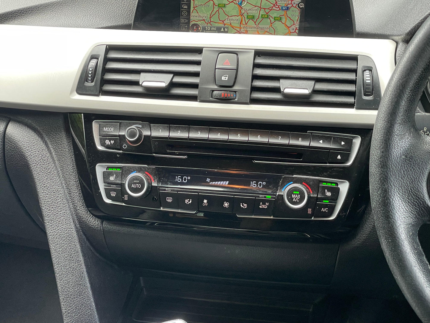BMW 3 Series, SE, 318d, Estate - YG66SHJ