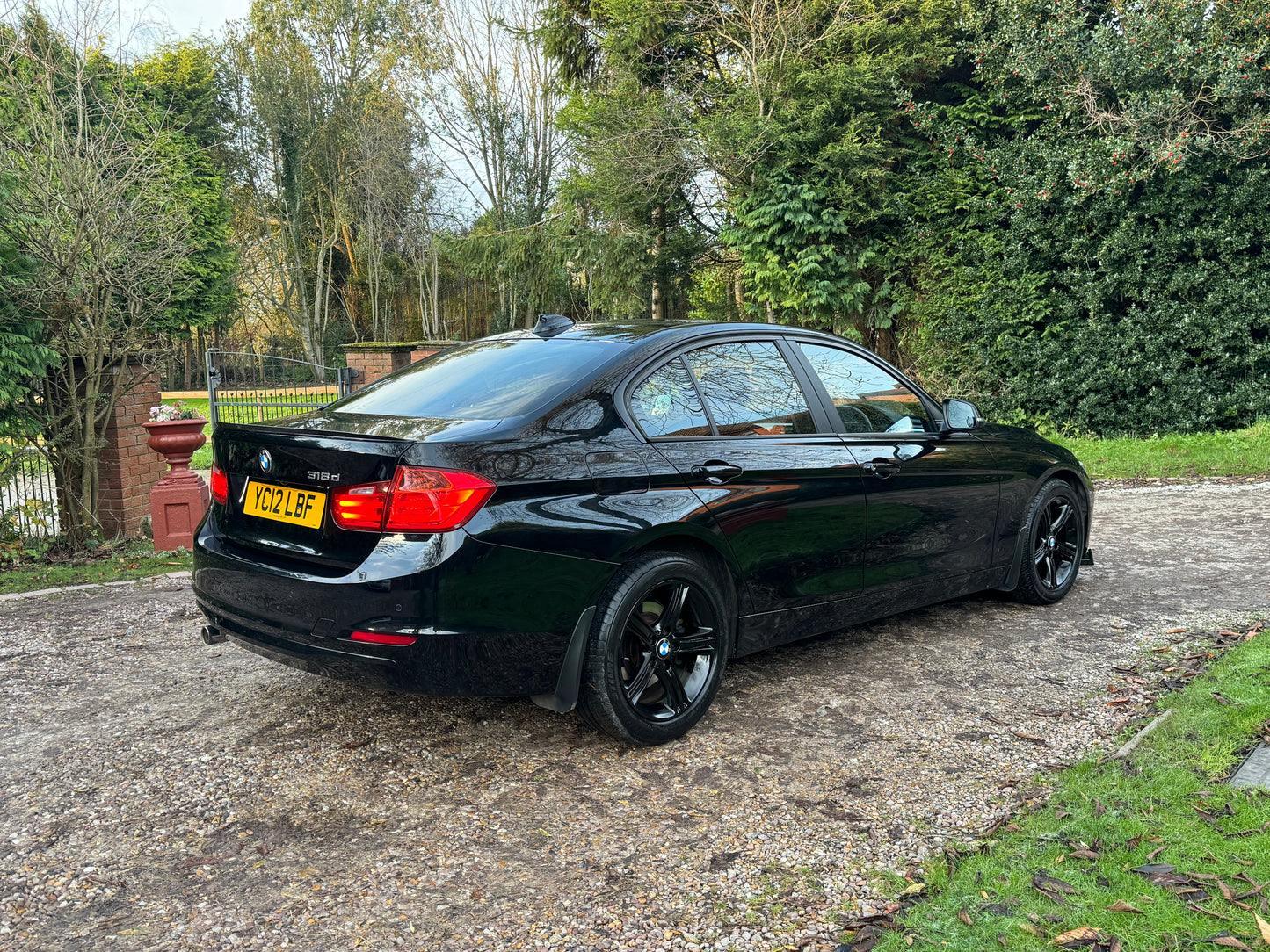 BMW 3 Series, 318d, Saloon - YC12LBF