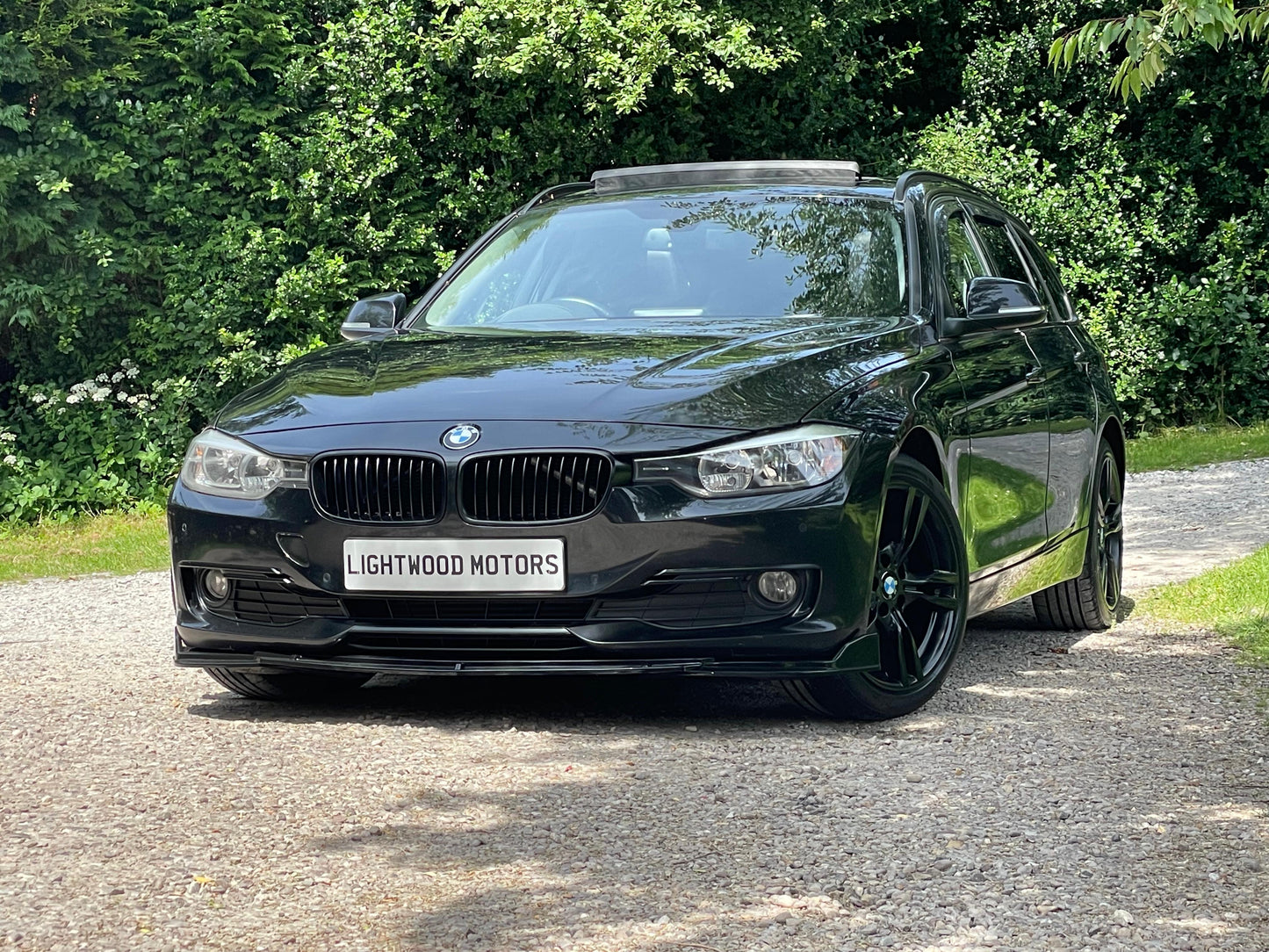BMW 3 Series, Luxury, xDrive, 320d, Estate - YJ63EZM