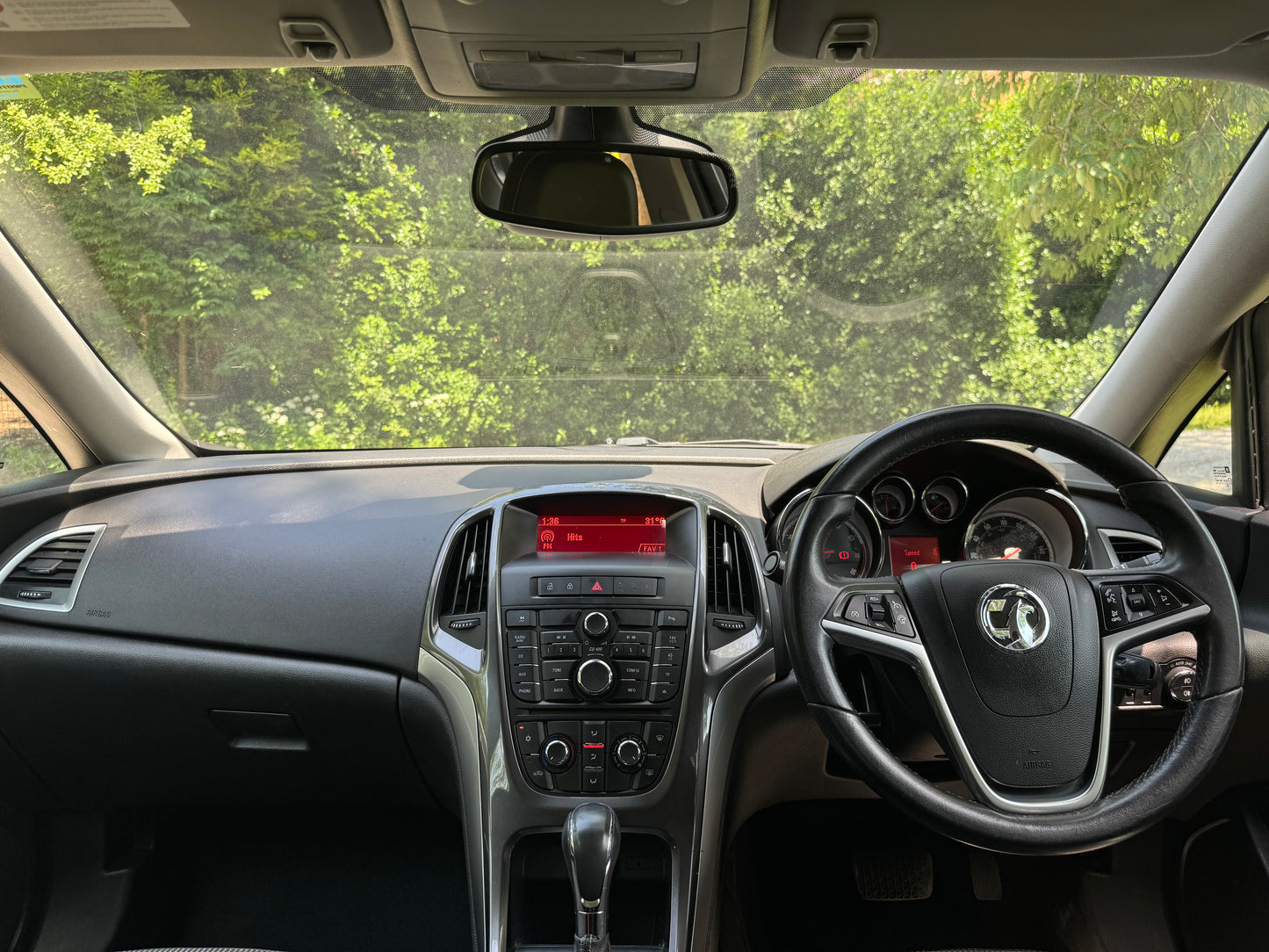 Vauxhall Astra, SE, Hatchback - LC13NBN