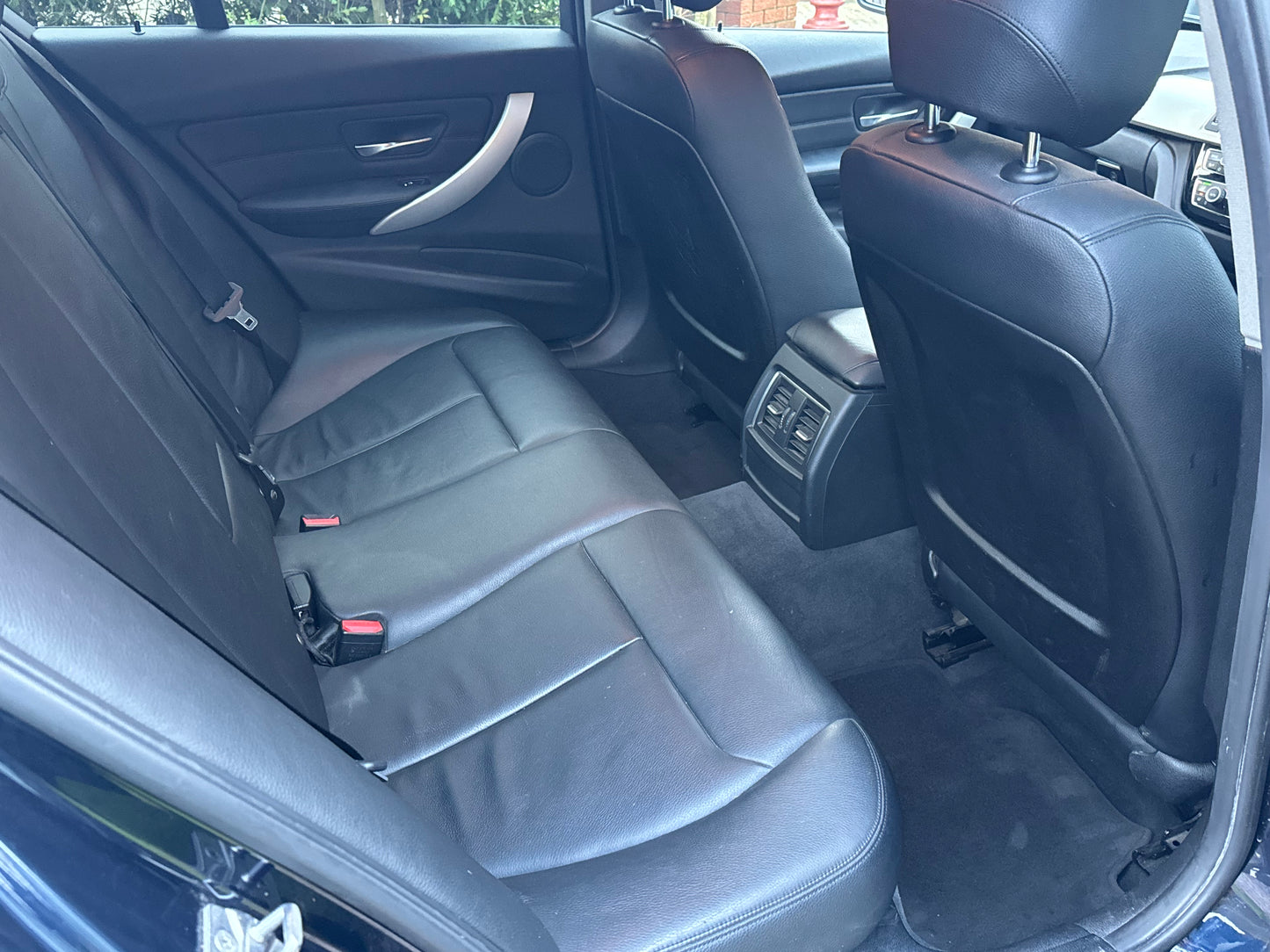 BMW 3 Series, ED, 320d, Saloon - YH65VNL