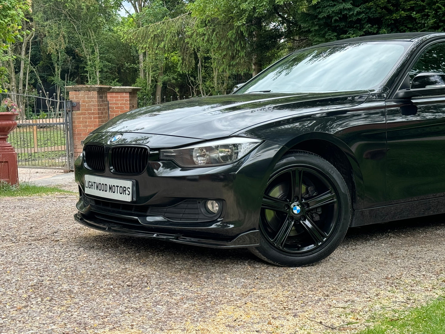 BMW 3 Series, SE, 320d, Saloon - YG62UYN