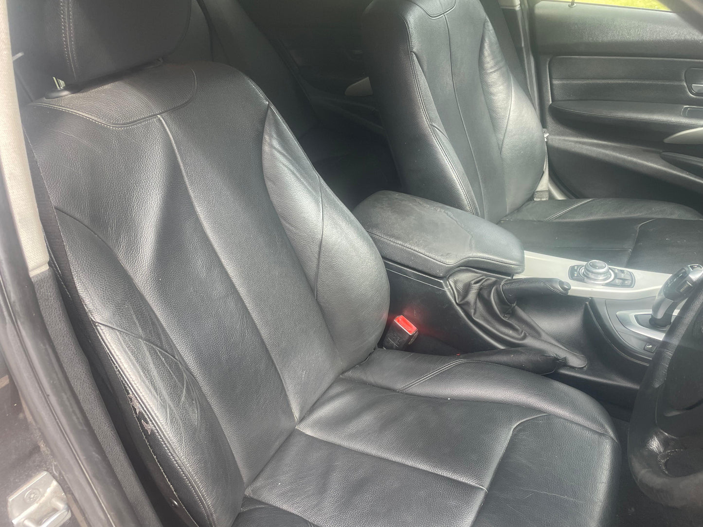 BMW 3 Series, SE, 318d, Estate - YG66SHJ