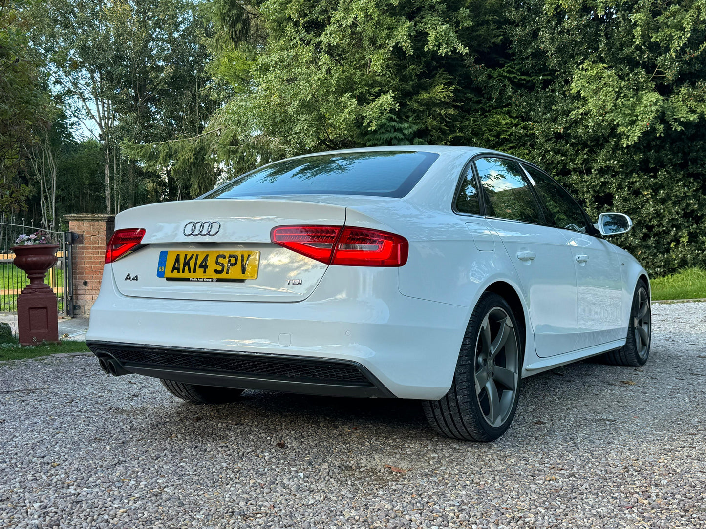 Audi A4, Black Edition, Saloon - AK14SPV