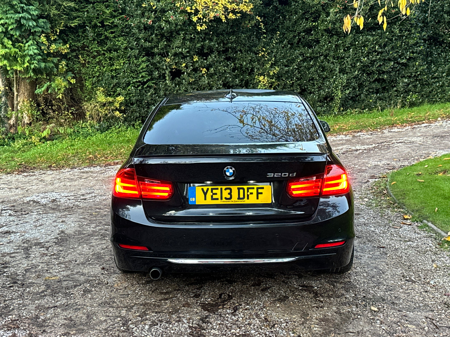 BMW 3 Series, 320d, Saloon - YE13DFF